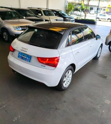 imagem-https://www.socarrao.com.br/sc-vehicle-images-prod/930111/1782417606528-640_480_audi-a1-1-4-tfsi-sportback-ambition-s-tronic-14-15-aaee5d-5.jpg
