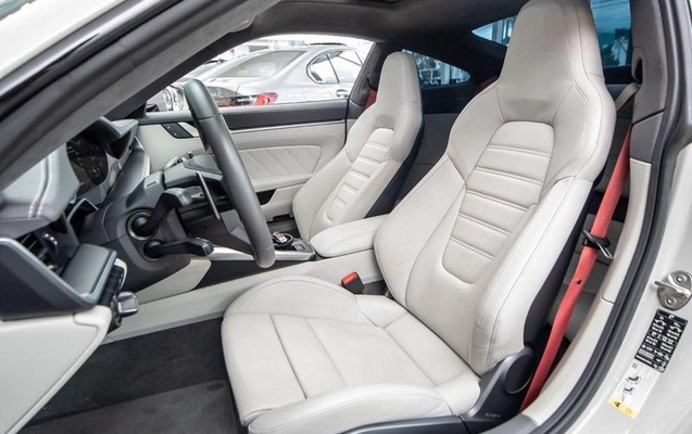 imagem-https://www.socarrao.com.br/sc-vehicle-images-prod/930120/1788959722364-7879819_17_B_41d350fca7.jpeg