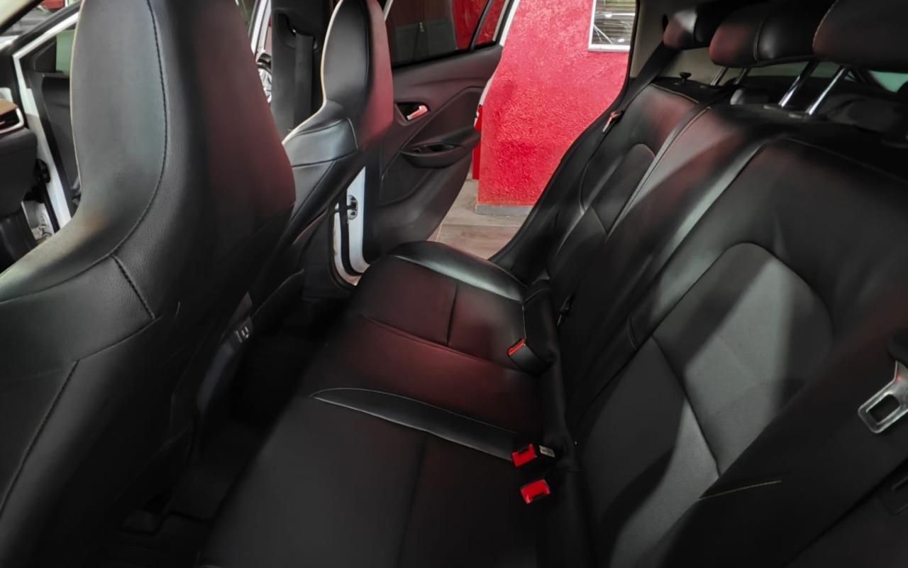imagem-https://www.socarrao.com.br/sc-vehicle-images-prod/930172/1773501713079-V2hhdHNBcHAgSW1hZ2UgMjAyNi0wMy0xNCBhdCAxMS41NC4zOCAoMSkuanBlZw.jpeg