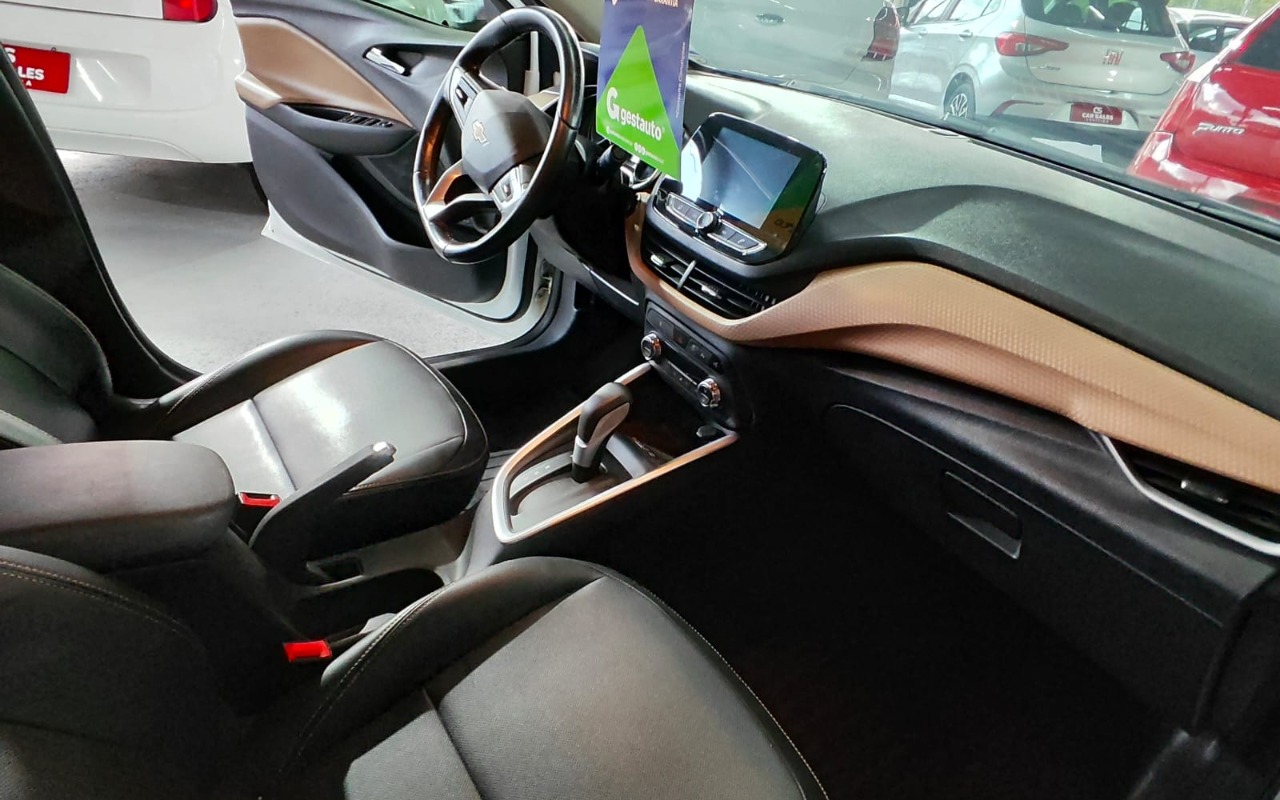 imagem-https://www.socarrao.com.br/sc-vehicle-images-prod/930172/1773501714608-V2hhdHNBcHAgSW1hZ2UgMjAyNi0wMy0xNCBhdCAxMS41NC4zOS5qcGVn.jpeg