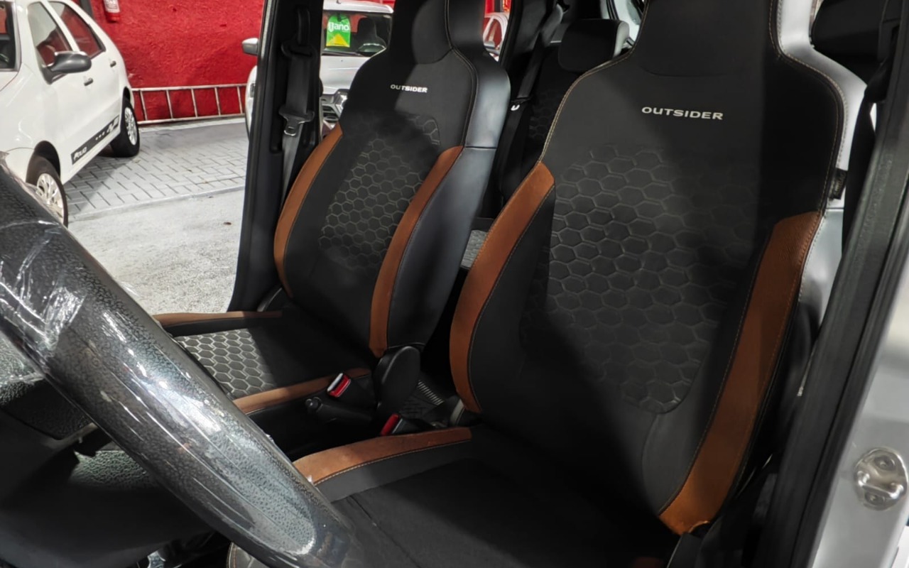 imagem-https://www.socarrao.com.br/sc-vehicle-images-prod/930231/1773502182672-V2hhdHNBcHAgSW1hZ2UgMjAyNi0wMy0xNCBhdCAxMS41NS40MSAoMSkuanBlZw.jpeg