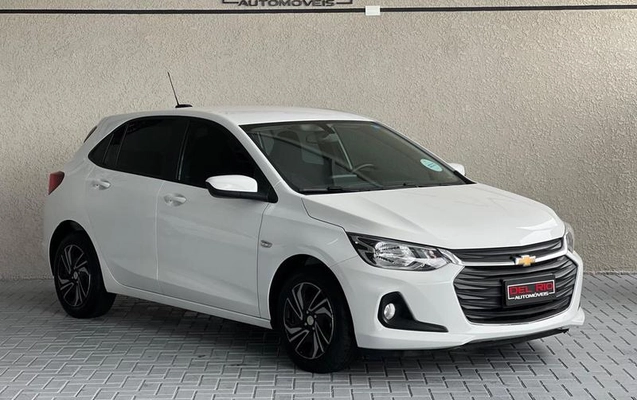 imagem-https://www.socarrao.com.br/sc-vehicle-images-prod/930269/1789493200935-7890088_0_B_e33fc1b63e.jpeg