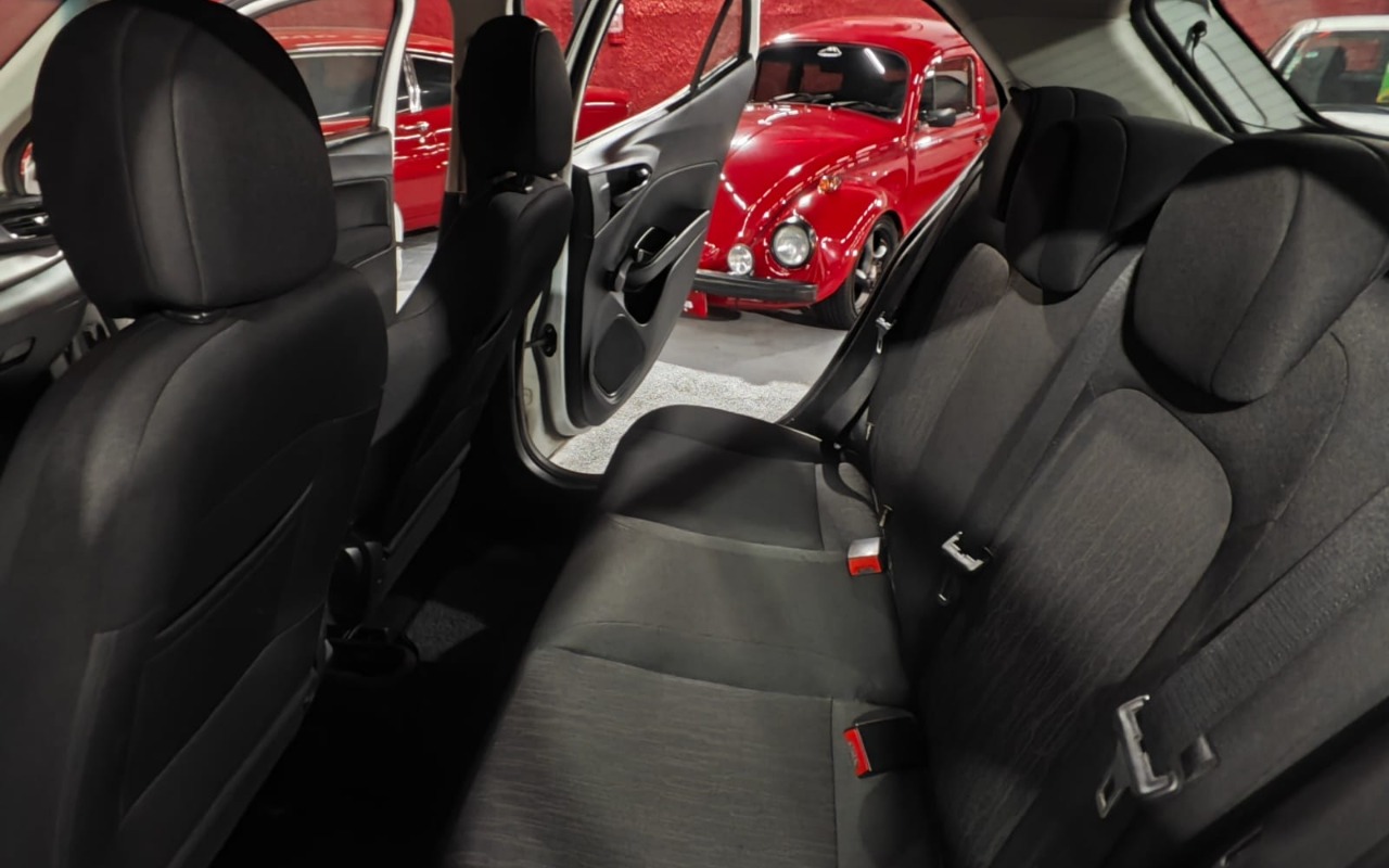 imagem-https://www.socarrao.com.br/sc-vehicle-images-prod/930294/1773504157661-V2hhdHNBcHAgSW1hZ2UgMjAyNi0wMy0xNCBhdCAxMS41Ni4zNyAoMSkuanBlZw.jpeg