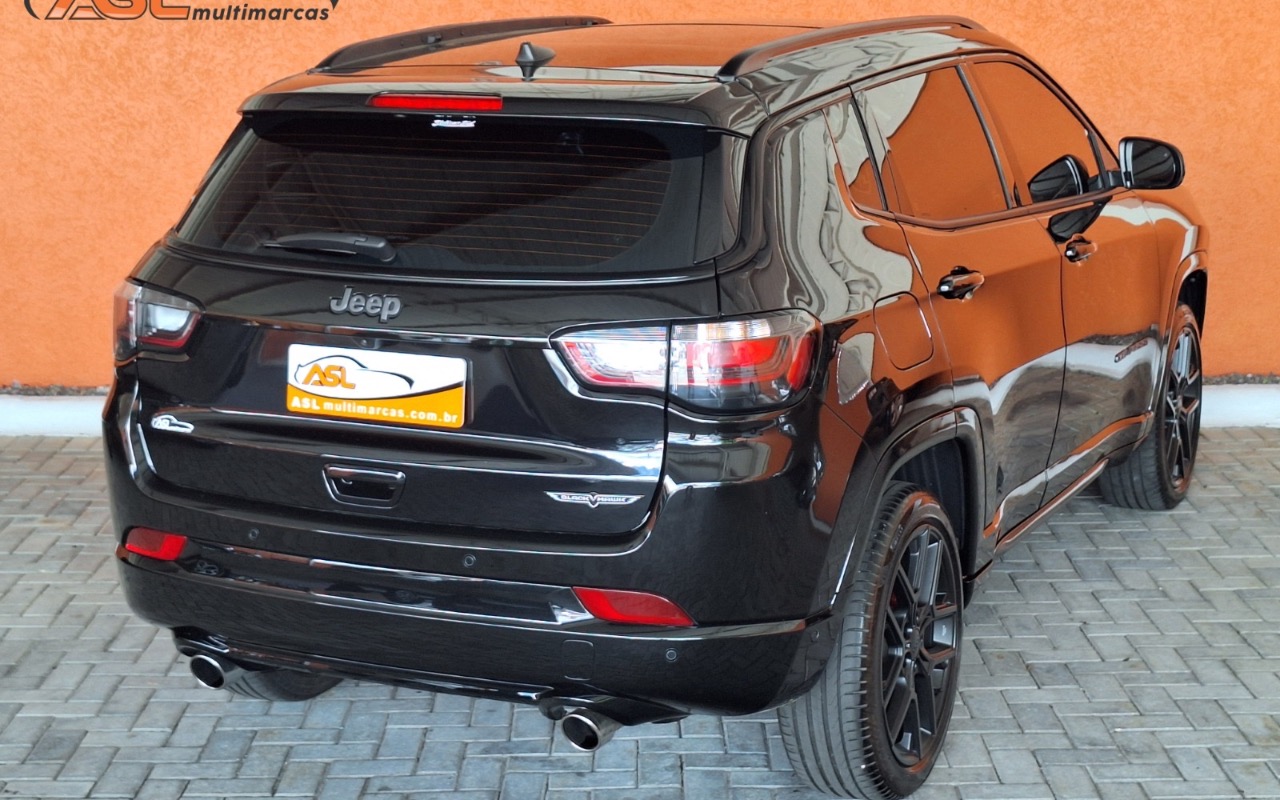 imagem-https://www.socarrao.com.br/sc-vehicle-images-prod/931393/1773586465546-ZDFkZjM4ZjQtYzE2ZC00OGNkLWIyNDUtNGY2NzY1YzNiZDBjLmpwZWc.jpeg