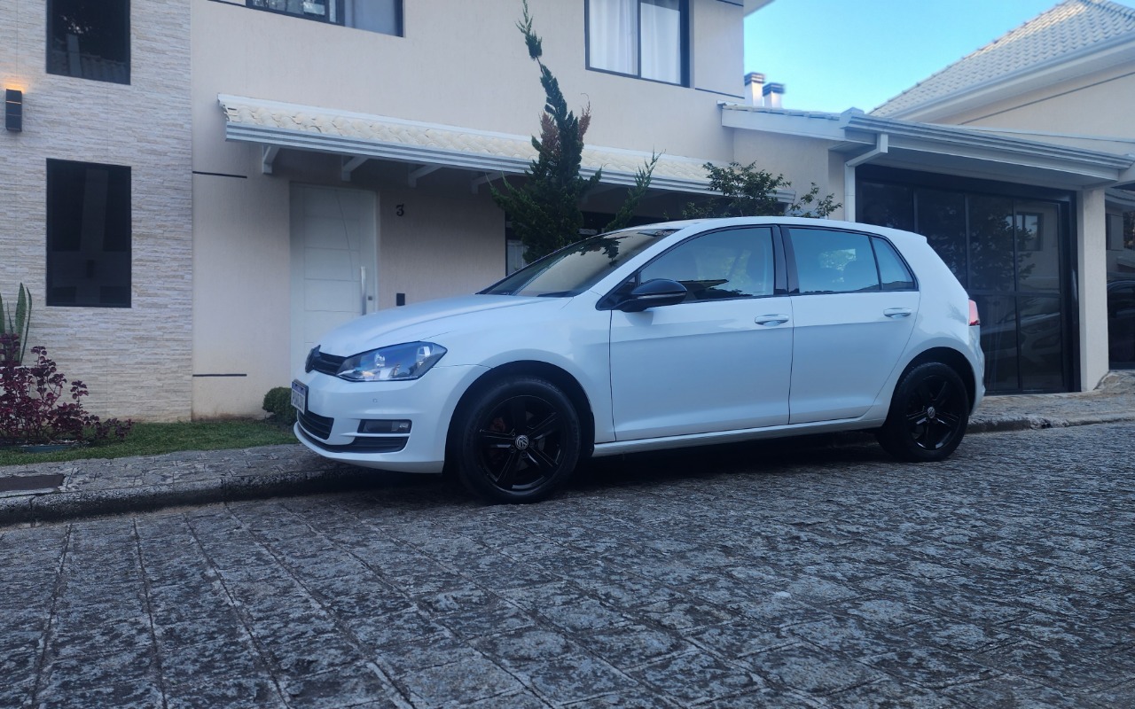 imagem-https://www.socarrao.com.br/sc-vehicle-images-prod/931758/1773597039887-MjAyNjAzMTNfMTczNDM4LmpwZw.jpg