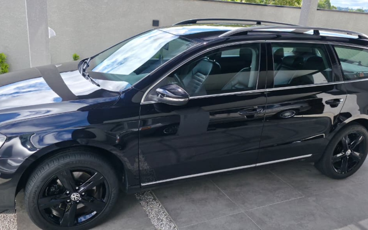 Volkswagen Passat Variant Turbo 2.0 FSI Tiptron. 5p na cor Preto em Colombo / PR - 932027