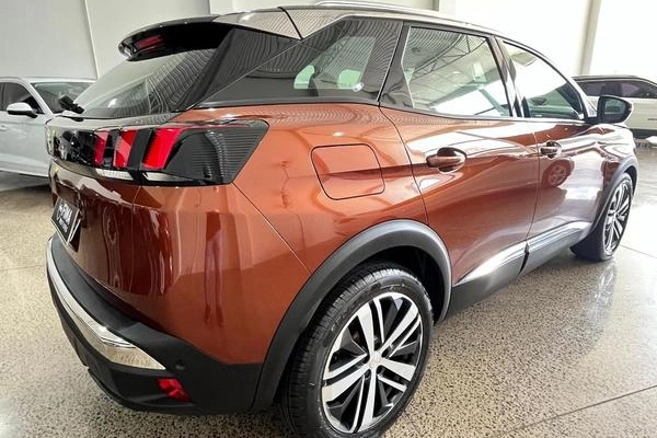 imagem-https://www.socarrao.com.br/sc-vehicle-images-prod/932301/1783517848081-7897502_18_B_f059ed42d0.jpeg