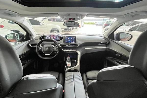 imagem-https://www.socarrao.com.br/sc-vehicle-images-prod/932301/1783517848088-7897502_5_B_d7407e7b72.jpeg
