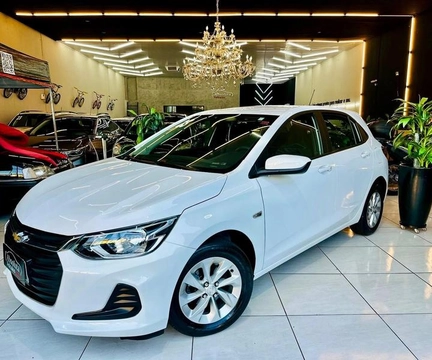 Chevrolet Onix 2023 Branco — foto 1 de 3