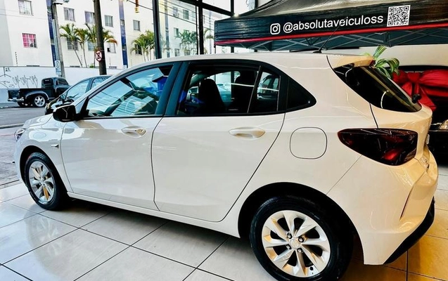 imagem-https://www.socarrao.com.br/sc-vehicle-images-prod/932314/1778517873393-7878186_7_B_5052103b4d.jpeg