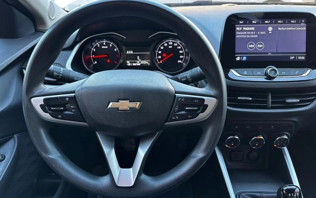 imagem-https://www.socarrao.com.br/sc-vehicle-images-prod/932314/1778517873394-7878186_12_B_280f178668.jpeg