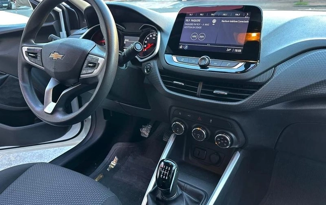 imagem-https://www.socarrao.com.br/sc-vehicle-images-prod/932314/1778517873394-7878186_15_B_d55196b236.jpeg