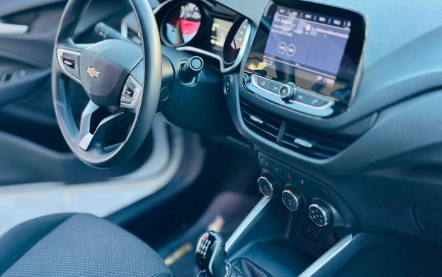 imagem-https://www.socarrao.com.br/sc-vehicle-images-prod/932314/1778517873394-7878186_16_B_5049227703.jpeg