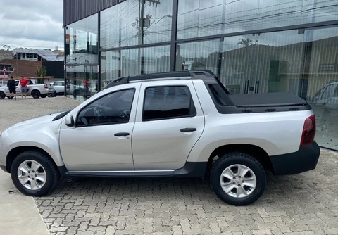 Renault Duster Oroch 2021 Prata — foto 1 de 3