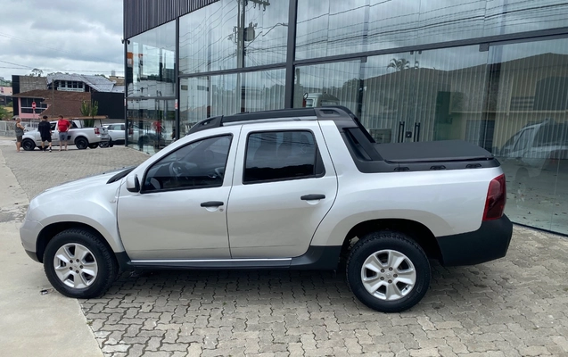 imagem-https://www.socarrao.com.br/sc-vehicle-images-prod/932530/1773753681577-SU1HXzk2MzguanBlZw.jpeg