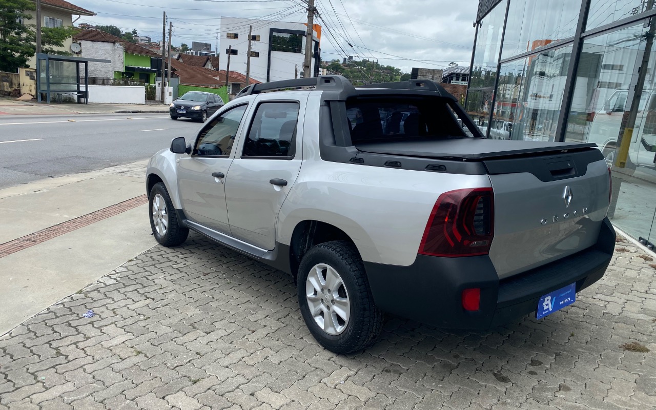 imagem-https://www.socarrao.com.br/sc-vehicle-images-prod/932530/1773753682315-SU1HXzk2MzcuanBlZw.jpeg