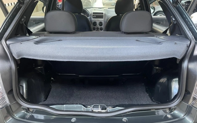 imagem-https://www.socarrao.com.br/sc-vehicle-images-prod/933484/1789413395305-kWb77yEzJN2CrLSNUDlgb5HbowViQNTH.jpg