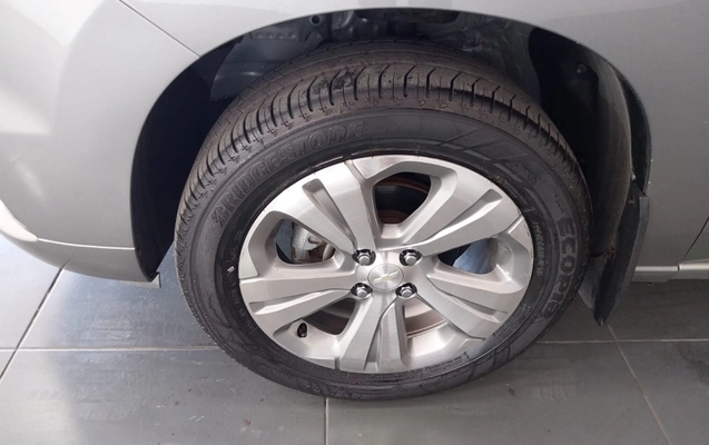 imagem-https://www.socarrao.com.br/sc-vehicle-images-prod/933617/1788292721007-u85WJ0twc4p4ByAQlyWeUTTFezdRqSxl.jpg
