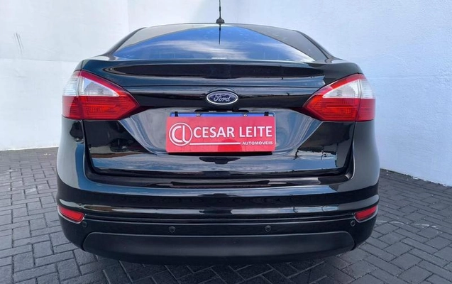 imagem-https://www.socarrao.com.br/sc-vehicle-images-prod/933751/1789222373208-7858792_12_B_413bfc50c7.jpeg