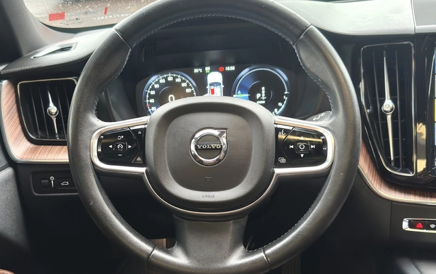 imagem-https://www.socarrao.com.br/sc-vehicle-images-prod/934042/1773678620871-4_054558.jpg