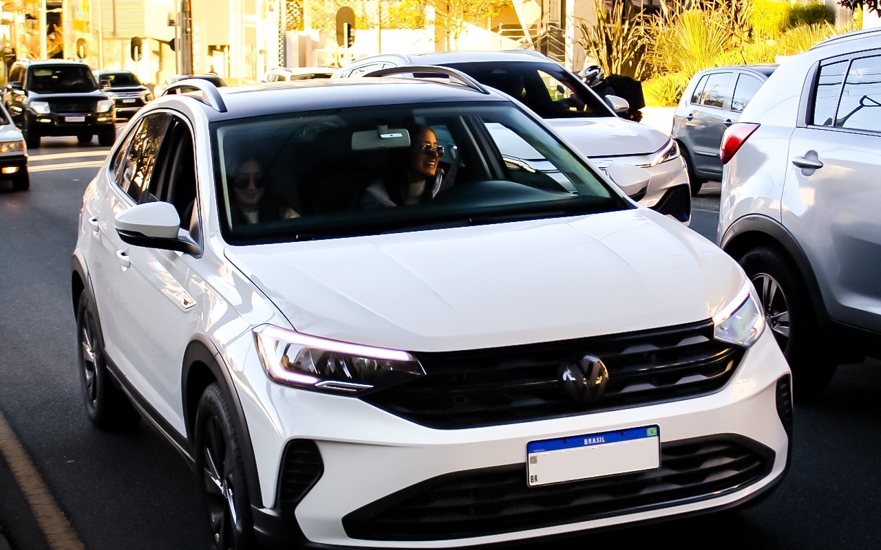 imagem-https://www.socarrao.com.br/sc-vehicle-images-prod/934066/1773680058086-SU1HXzAxMjIuanBlZw.jpeg