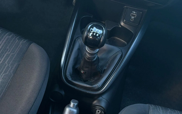 imagem-https://www.socarrao.com.br/sc-vehicle-images-prod/934293/1773680908595-V2hhdHNBcHAgSW1hZ2UgMjAyNi0wMy0xNCBhdCAxNC4yNC4xNyAoMSkuanBlZw.jpeg