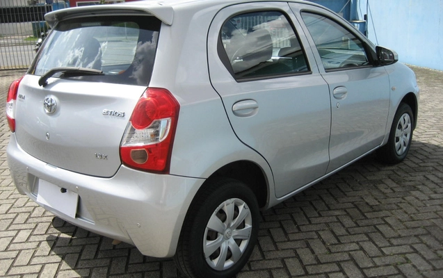 imagem-https://www.socarrao.com.br/sc-vehicle-images-prod/934384/1773688650592-SU1HXzE3ODUuSlBH.JPG