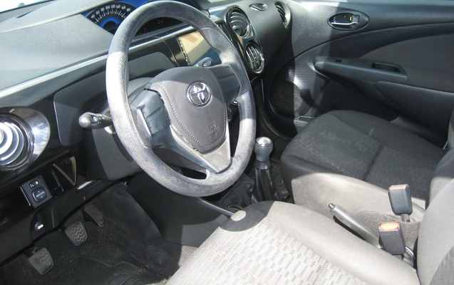 imagem-https://www.socarrao.com.br/sc-vehicle-images-prod/934384/1773688651243-SU1HXzE3ODYuSlBH.JPG