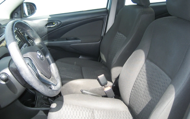 imagem-https://www.socarrao.com.br/sc-vehicle-images-prod/934384/1773688651385-SU1HXzE3ODcuSlBH.JPG