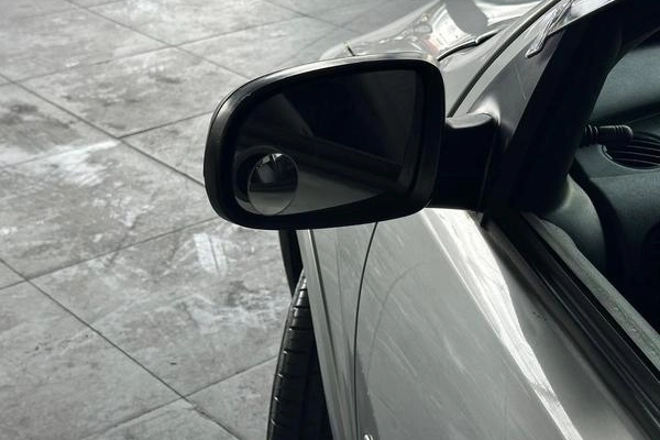 imagem-https://www.socarrao.com.br/sc-vehicle-images-prod/934683/1788188210214-7725354_13_B_1d52cd5d3f.jpeg