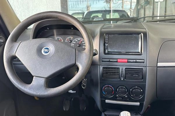 imagem-https://www.socarrao.com.br/sc-vehicle-images-prod/934712/1788199279376-7523026_12_B_bb530386ef.jpeg