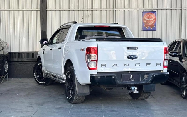 imagem-https://www.socarrao.com.br/sc-vehicle-images-prod/934718/1788197850402-7602118_10_B_456c67c673.jpeg