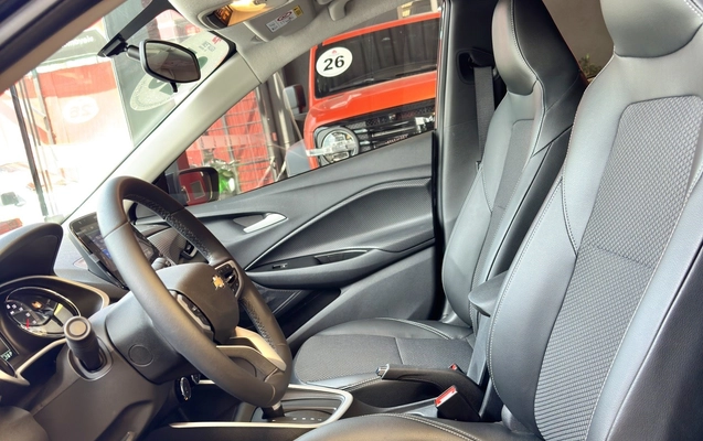 imagem-https://www.socarrao.com.br/sc-vehicle-images-prod/934735/1773687051157-1_032746.jpg