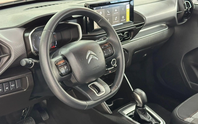 imagem-https://www.socarrao.com.br/sc-vehicle-images-prod/934738/1787574122450-4f0cb1a8cf4a47a8823b9f36c4e3d635_1773686954779.jpg