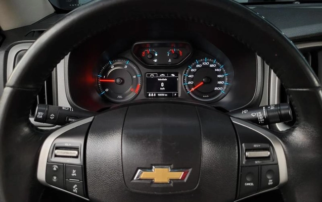 imagem-https://www.socarrao.com.br/sc-vehicle-images-prod/934897/1788385140111-7168950_16_B_b4f2b089c6.jpeg