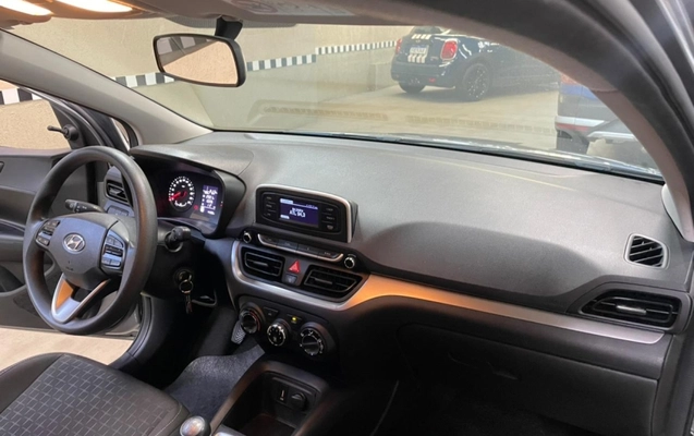imagem-https://www.socarrao.com.br/sc-vehicle-images-prod/934961/1773690456484-VIIVrIkIslAzHF1WW82uilIrCIZLcDwl.jpg