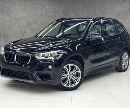 BMW X1 2019 Preto — foto 1 de 3