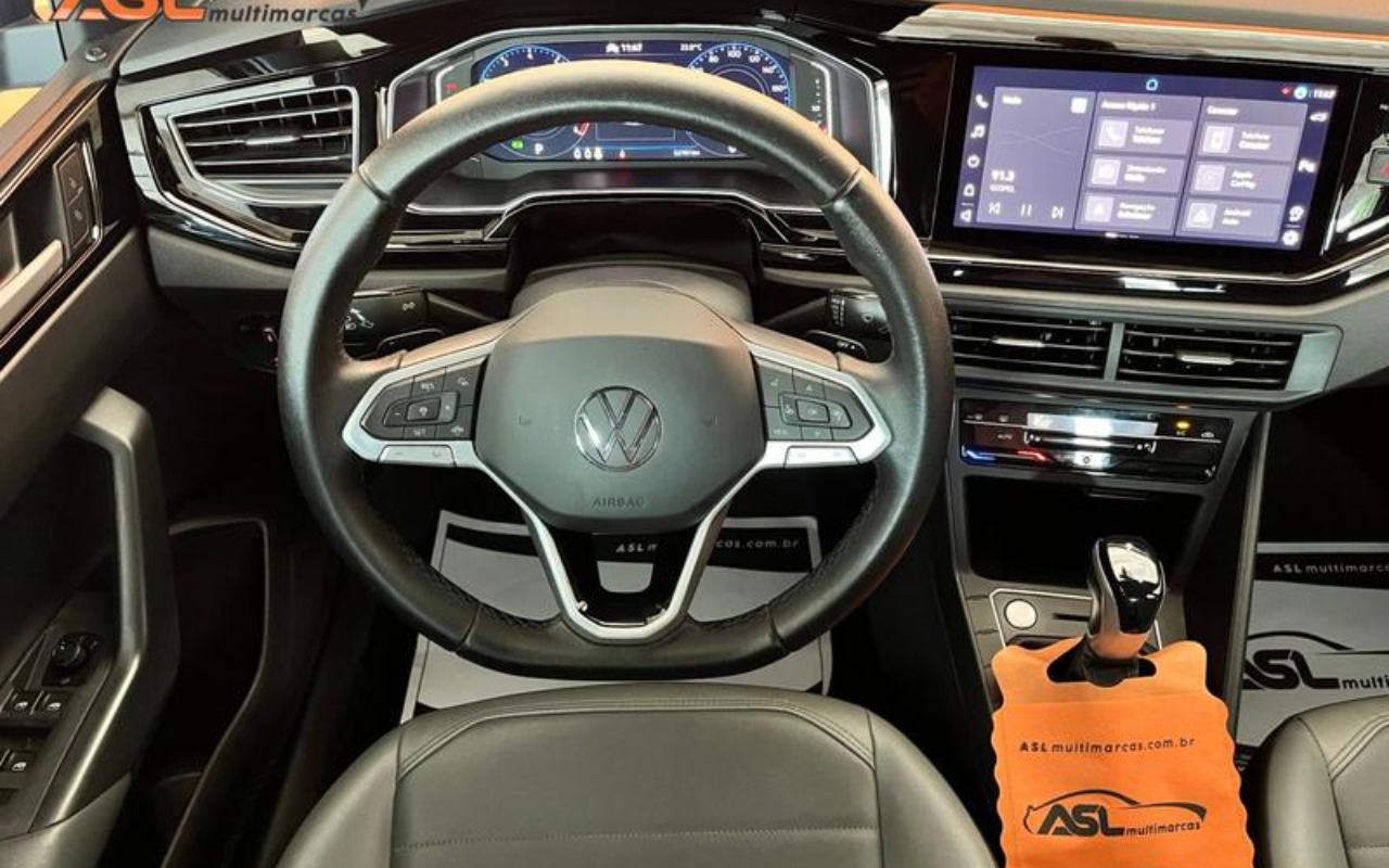 imagem-https://www.socarrao.com.br/sc-vehicle-images-prod/935050/1773691732096-bml2dXMgOC5qcGVn.jpeg
