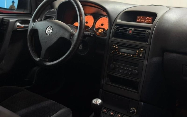 imagem-https://www.socarrao.com.br/sc-vehicle-images-prod/935052/1773766059947-7900891_10_B_9f0d178f20.jpeg
