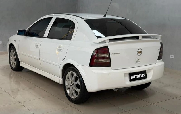 imagem-https://www.socarrao.com.br/sc-vehicle-images-prod/935052/1773766059973-7900891_14_B_9c73415b36.jpeg