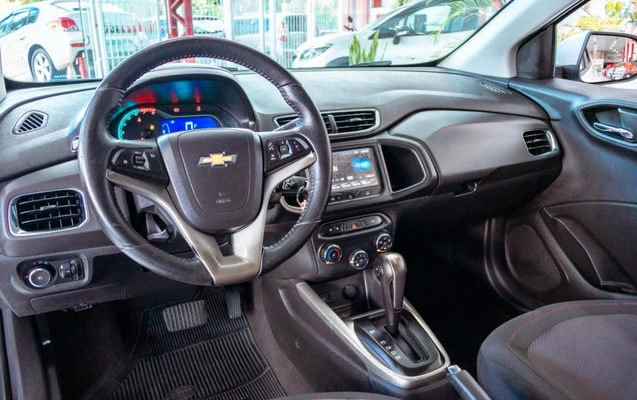 imagem-https://www.socarrao.com.br/sc-vehicle-images-prod/935053/1773691792048-T662eCRlACt56P3xzwjekracWULFvN7a.jpg