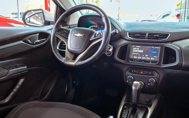 imagem-https://www.socarrao.com.br/sc-vehicle-images-prod/935053/1773691792049-Kwan5KQATm2o48oeBqhYa0iY1SOuFjwL.jpg
