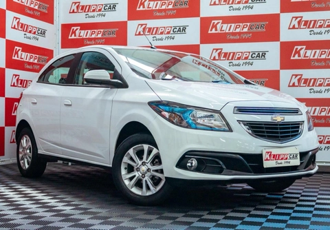 Chevrolet Onix 2016 Branco — foto 1 de 3