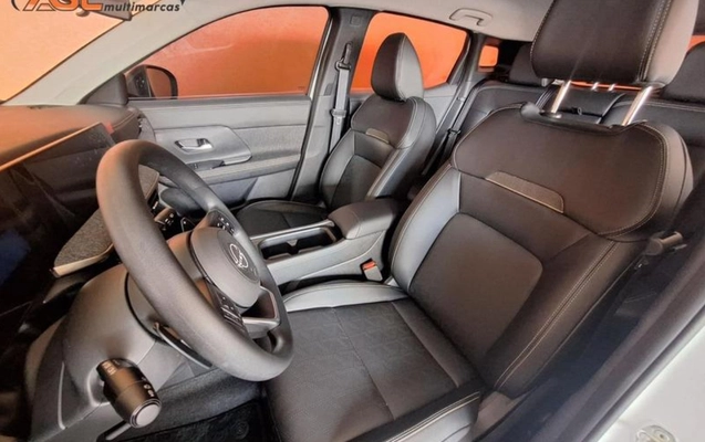 imagem-https://www.socarrao.com.br/sc-vehicle-images-prod/935314/1773694409129-a2lja3MgNC5qcGVn.jpeg