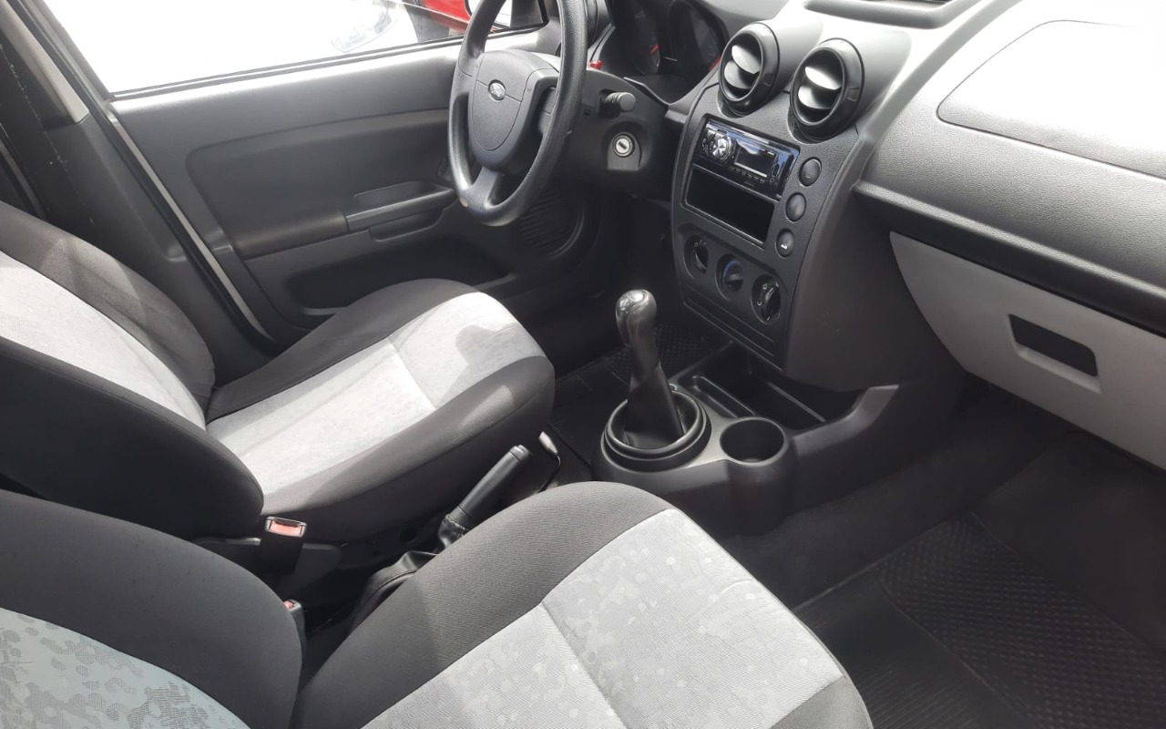 imagem-https://www.socarrao.com.br/sc-vehicle-images-prod/935324/1773694591020-SU1HLTIwMjYwMzE2LVdBMDAwOC5qcGc.jpg
