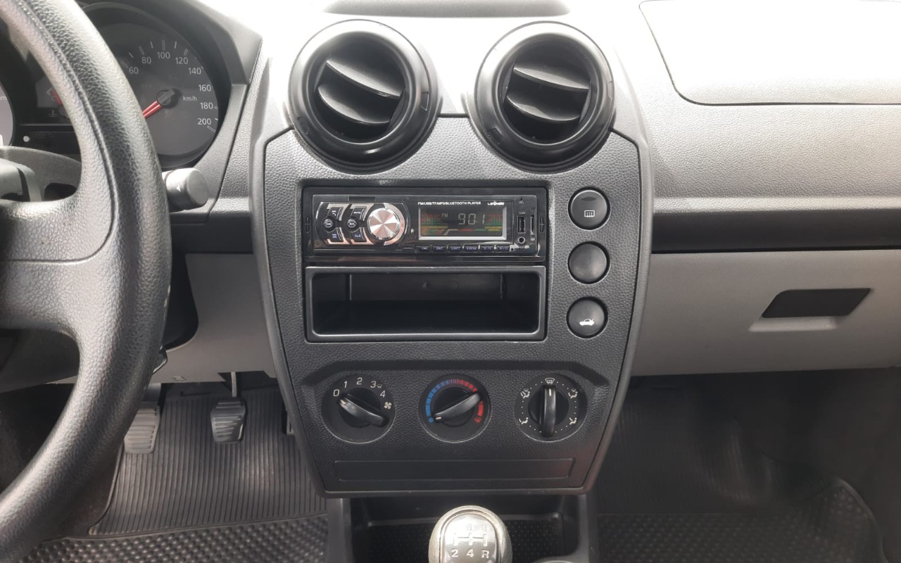 imagem-https://www.socarrao.com.br/sc-vehicle-images-prod/935324/1773694591390-SU1HLTIwMjYwMzE2LVdBMDAxNi5qcGc.jpg