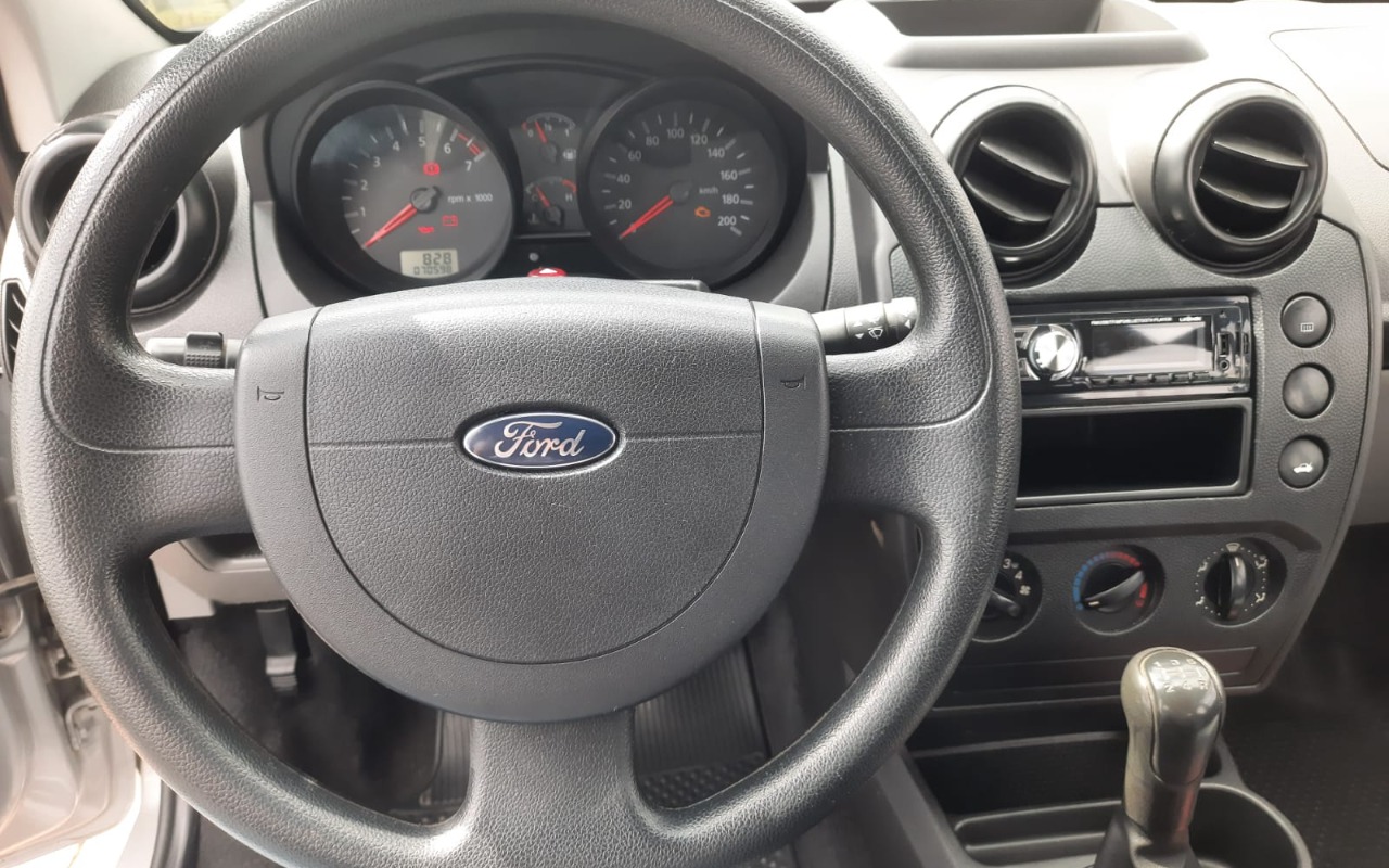 imagem-https://www.socarrao.com.br/sc-vehicle-images-prod/935324/1773694591561-SU1HLTIwMjYwMzE2LVdBMDAxOC5qcGc.jpg