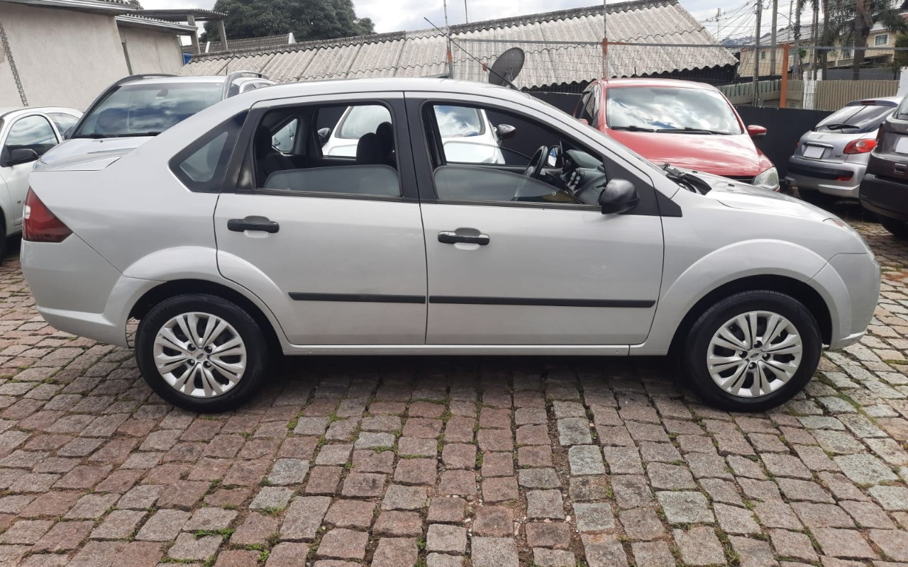 imagem-https://www.socarrao.com.br/sc-vehicle-images-prod/935324/1773694591819-SU1HLTIwMjYwMzE2LVdBMDAxMC5qcGc.jpg
