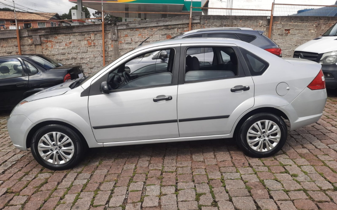 imagem-https://www.socarrao.com.br/sc-vehicle-images-prod/935324/1773694591982-SU1HLTIwMjYwMzE2LVdBMDAyMy5qcGc.jpg