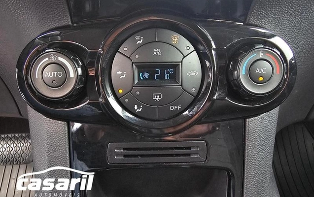 imagem-https://www.socarrao.com.br/sc-vehicle-images-prod/935402/1787250560117-7881767_11_B_294f5eb07e.jpeg